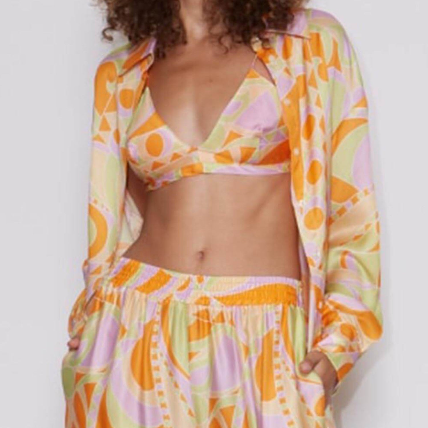 Tropical Beach Graphic Print Button-Up Shirt1