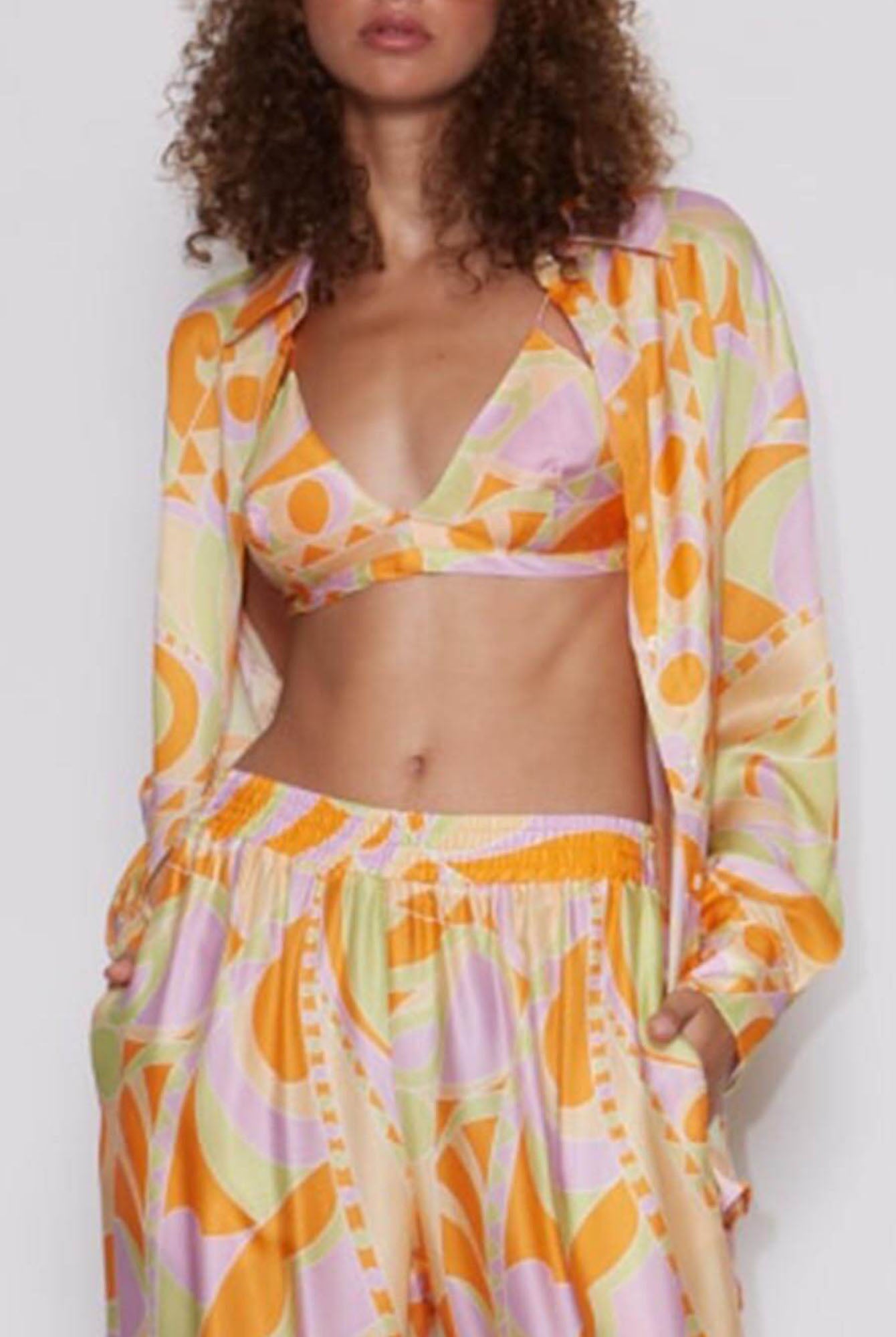 Tropical Beach Graphic Print Button-Up Shirt1